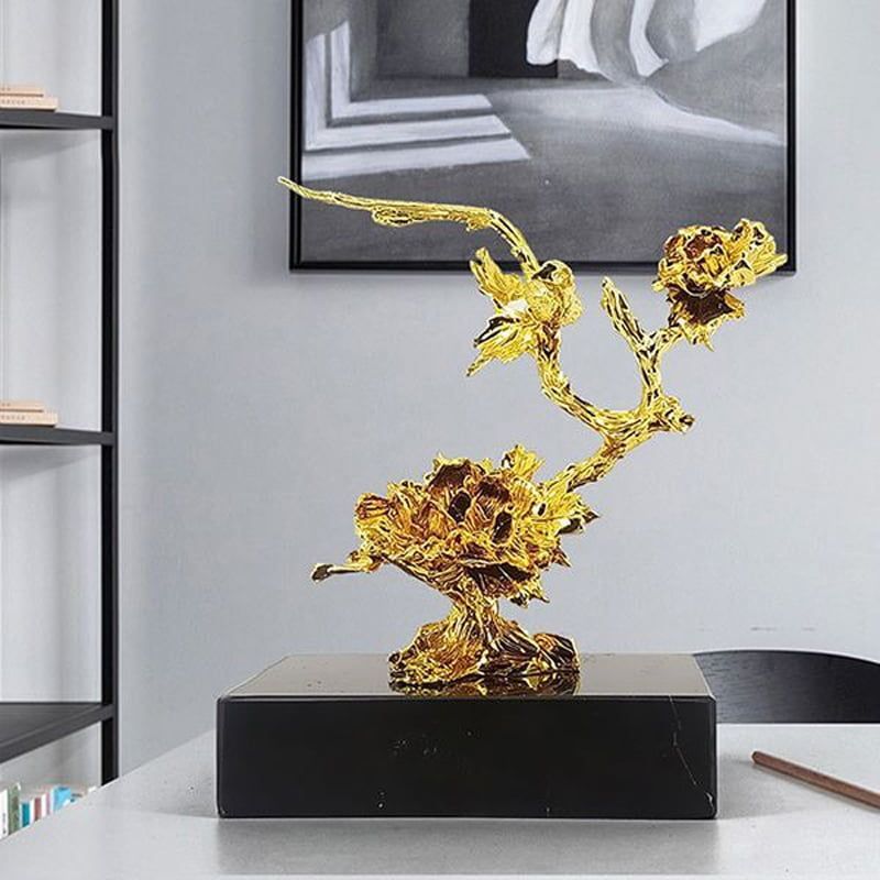 Χρυσό Διακοσμητικό με Μαρμάρινη Βάση - Gold Sculpture Decor OEM